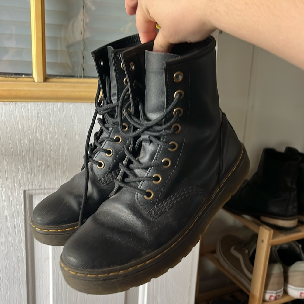 🖤Dr Marten 1460 Gently Used🖤
